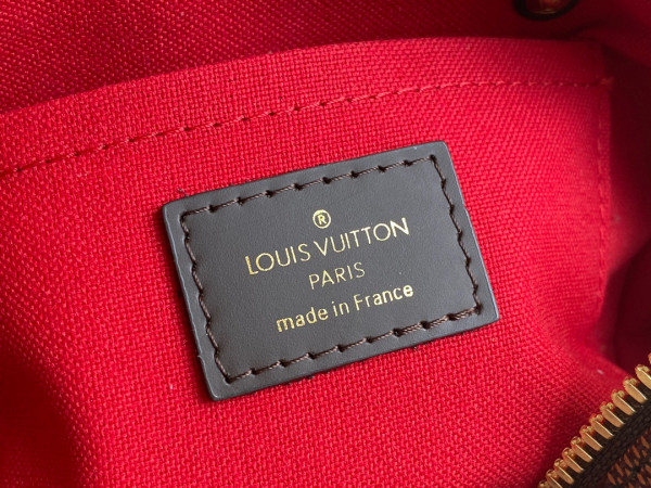 l**is V*t*n vintage bag