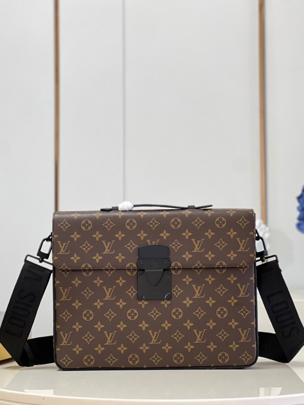 l**is V*t*n s lock briefcase