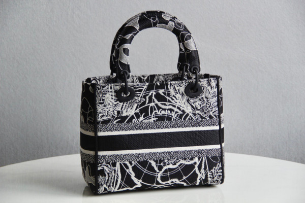 D*or lady d-lite bag