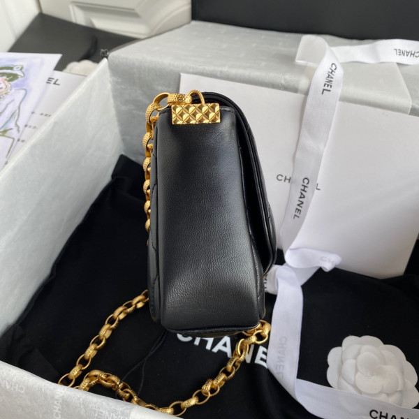 CL SMALL FLAP BAG