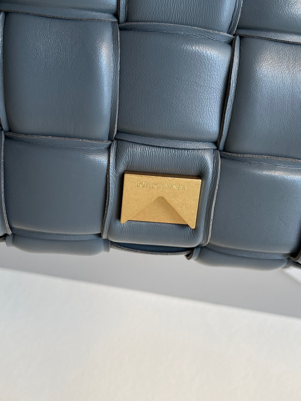 Bo*te*ga ve*ne*ta cassette