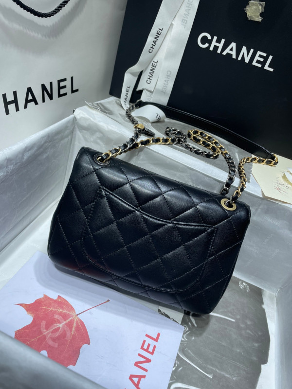CL SMALL FLAP BAG