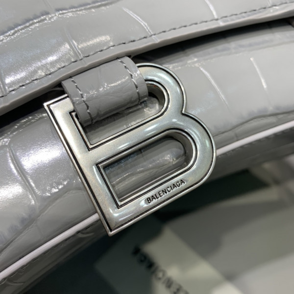 Ba*len*cia*ga hourglass chain bag