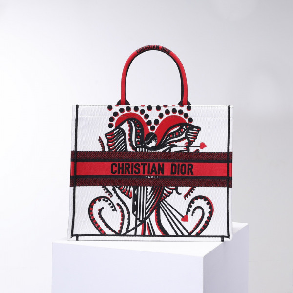 large D*or book tote