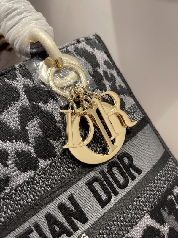 D*or lady d-lite bag