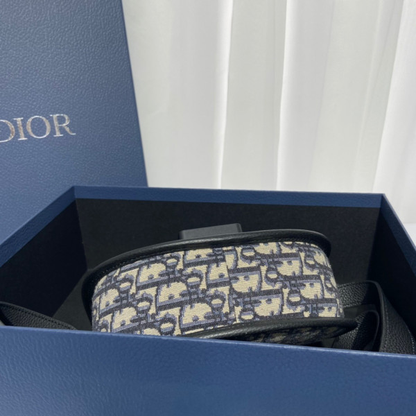 D*or gallop messenger bag