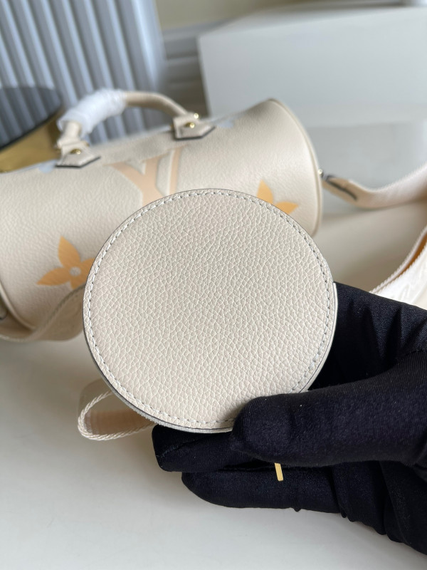 l**is V*t*n papillon bb