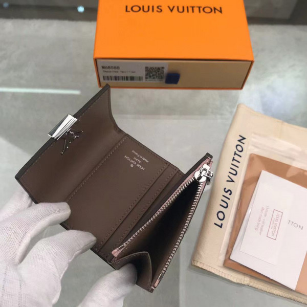l**is V*t*n capucines xs wallet