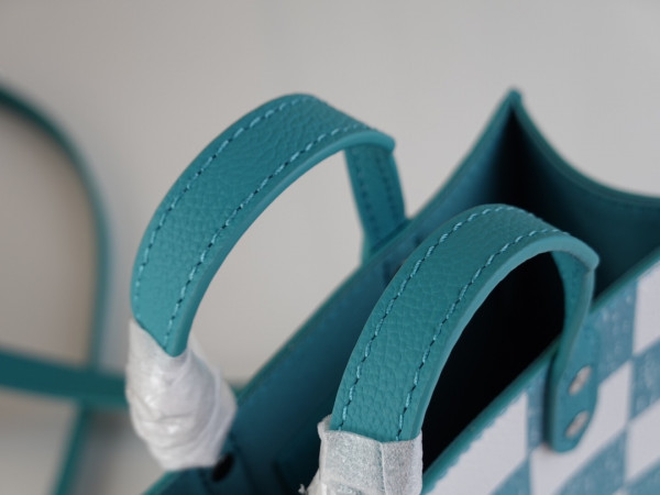 l**is V*t*n sac plat xs