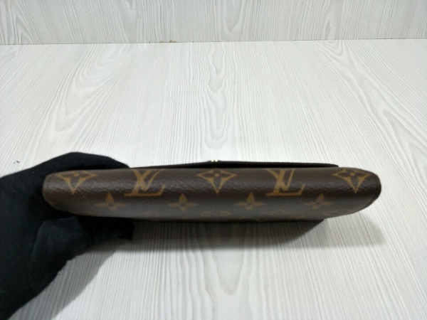 l**is V*t*n sarah wallet