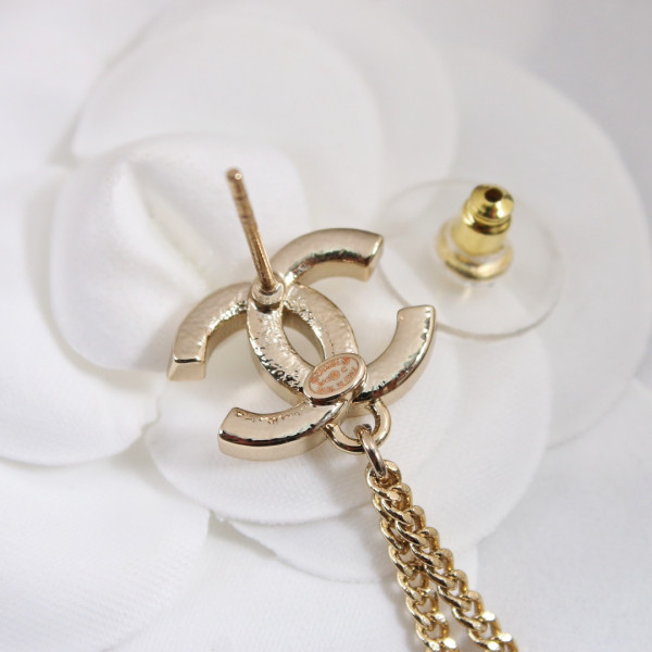 CL EARRINGS