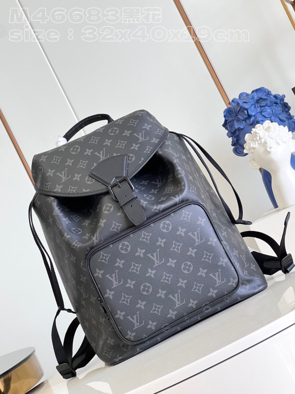 l**is V*t*n backpack