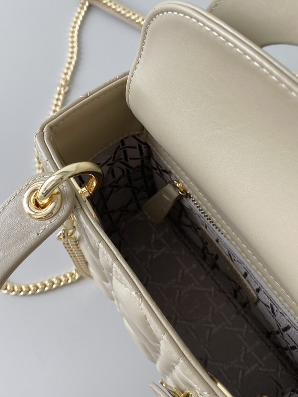 lady D*or mini with lambskin