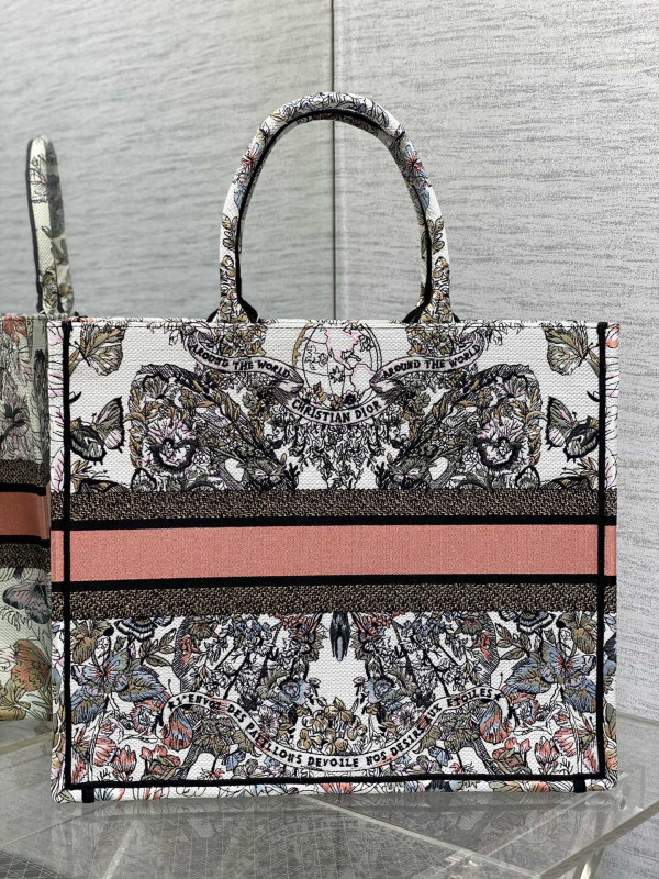 large D*or book tote