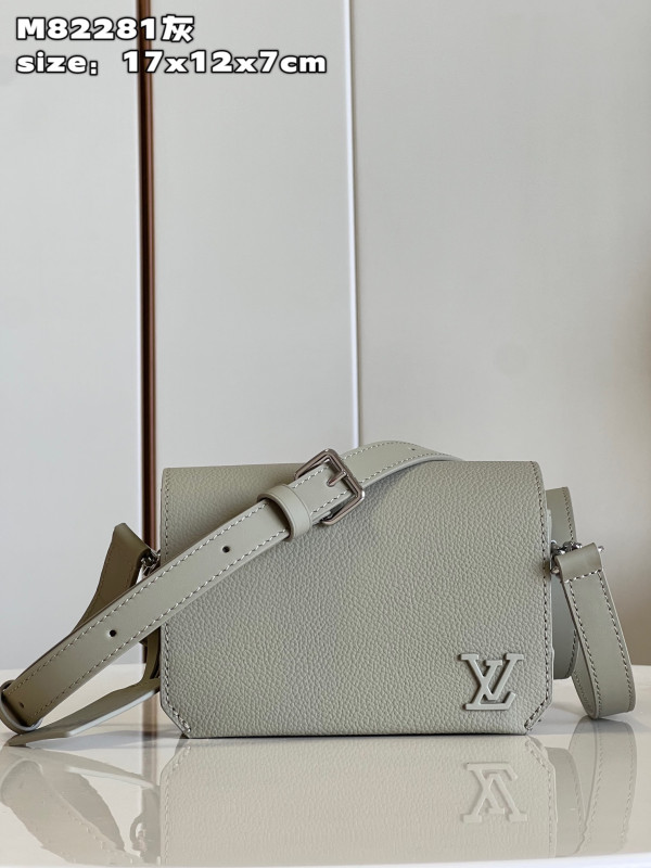 l**is V*t*n fastline wearable wallet
