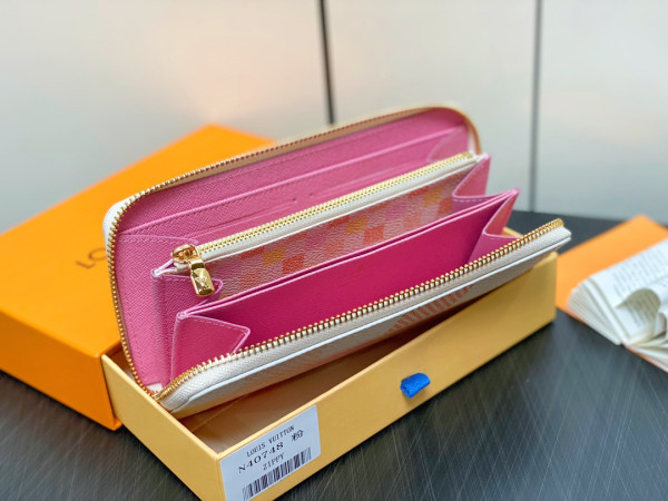 l**is V*t*n zippy wallet-19.5*10.5*2.5 cm